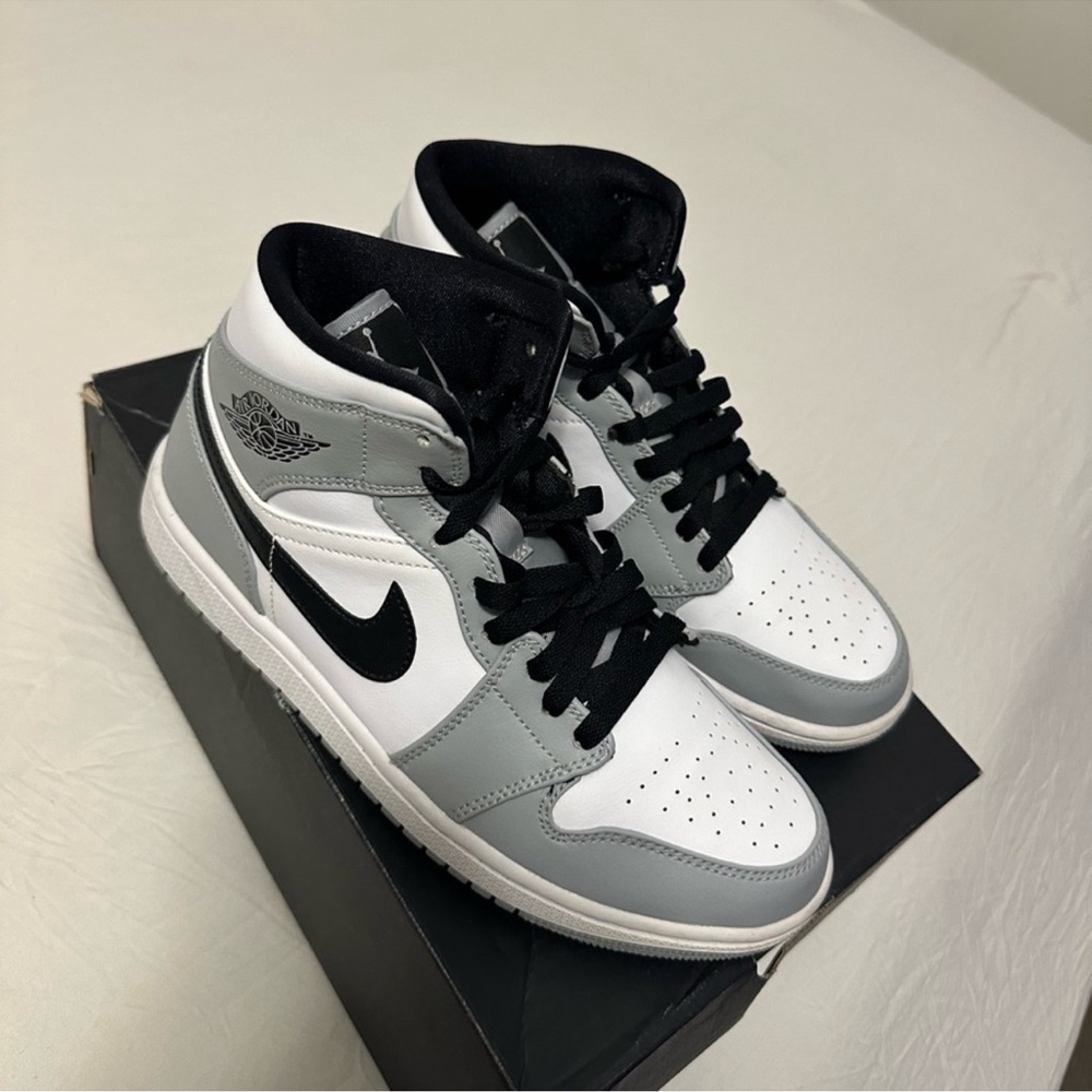 Jordan’s 1s mid